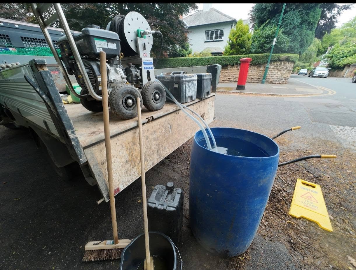 RMS exterior cleaning equipment and work vehicle
